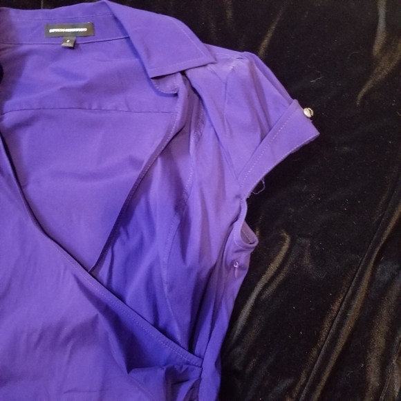 Express faux wrap short sleeve top - Picture 2 of 4